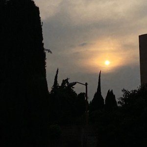 UN HOMBRE CANTA CANCIONES DE JAVIER SOLIS